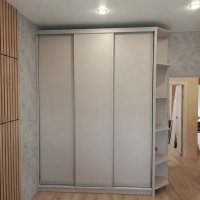 Шкаф-купе для небольшой спальни